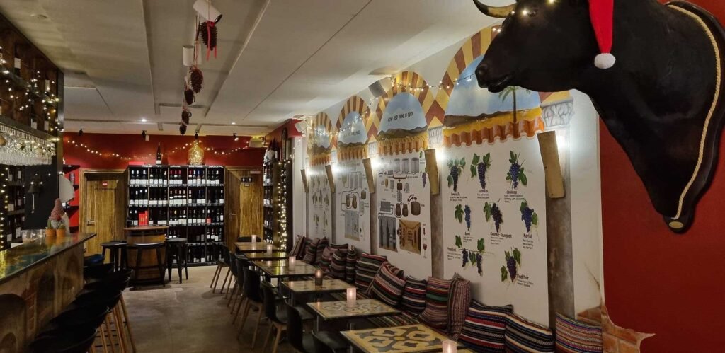 Dwinebar bar